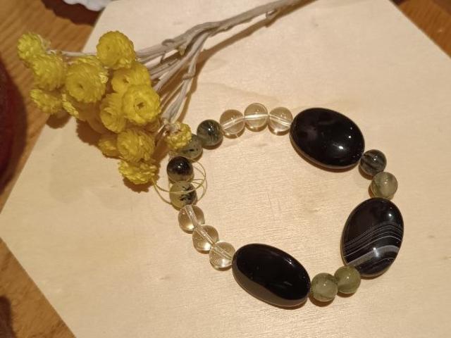 Bracelet en pierre naturel semi-précieuse 