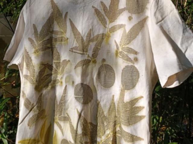 T-Shirt avec impressions végétales